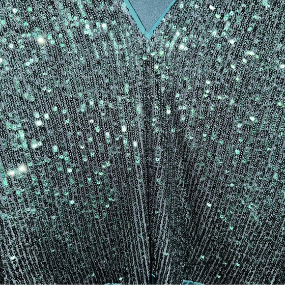 Express Green Sequin V Neck Thong Bodysuit Size L NWT! - Picture 3 of 7